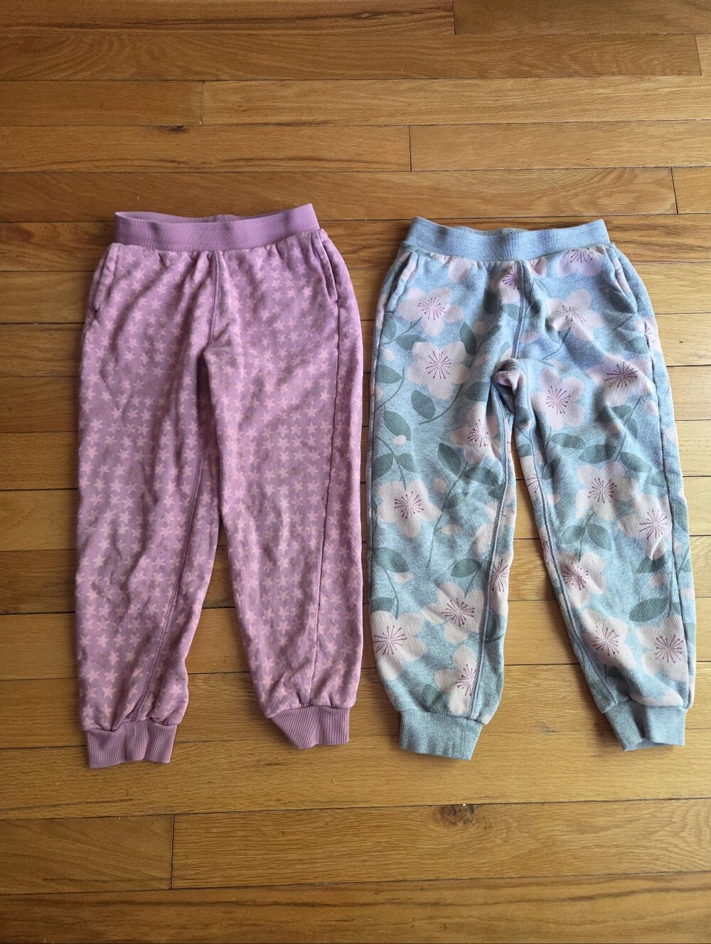 Tea Collection Pink Star & Gray Floral Jogger Pants Set